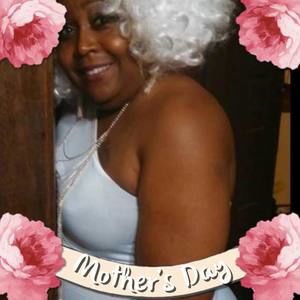 Meet your Posher, Michele